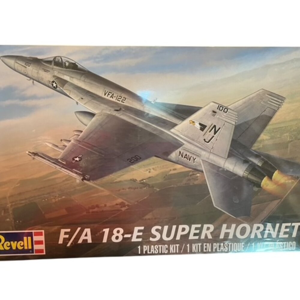 Revell F/A 18 e Super Hornet